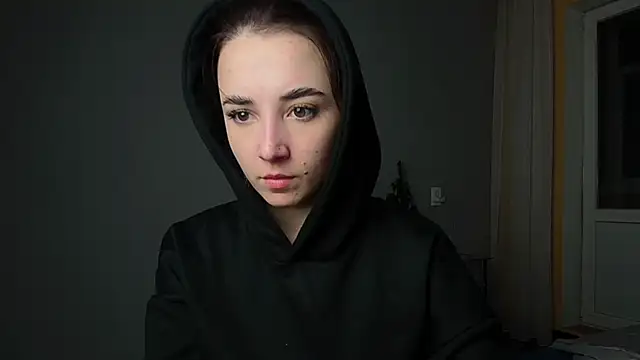 Eva Gloryy online show from February 3, 2025, 4:10 pm