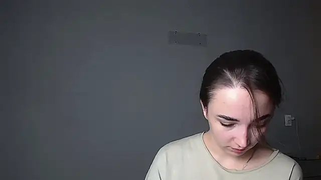 Snapshot of Eva_Gloryy chatting on March 10, 2026, 9:09 pm Eva Gloryy online show from March 10, 2026, 9:09 pm