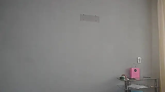 Eva Gloryy online show from June 18, 2026, 1:15 pm