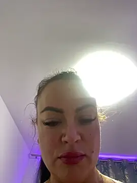 Snapshot of HotLivv69 chatting on September 16, 2025, 8:21 pm HotLivv69 online show from September 16, 2025, 8:21 pm