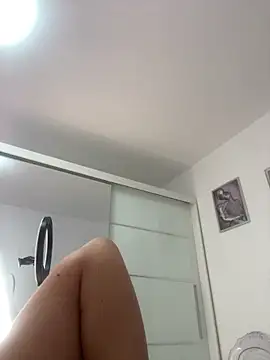 Snapshot of HotLivv69 chatting on October 16, 2025, 10:22 pm HotLivv69 online show from October 16, 2025, 10:22 pm