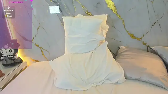 Snapshot of raven_li chatting on March 22, 2025, 10:28 am raven li online show from March 22, 2025, 10:28 am