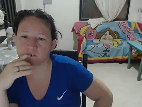 Yohis Kiut25 online show from February 12, 2025, 3:40 am