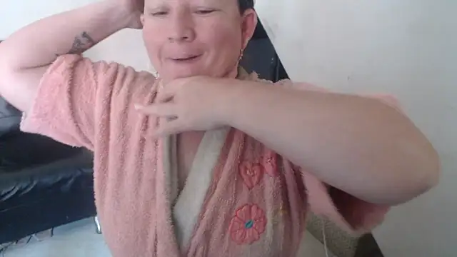 Yohis Kiut25 online show from September 11, 2025, 8:09 pm