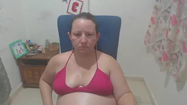 Yohis Kiut25 online show from February 25, 2026, 4:22 am