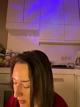 sweetflowers69 online show from February 28, 2026, 8:10 pm