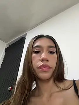 Snapshot of zoe_storm chatting on January 19, 2025, 7:47 pm zoe storm online show from January 19, 2025, 7:47 pm