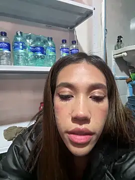 Snapshot of zoe_storm chatting on January 21, 2025, 10:08 pm zoe storm online show from January 21, 2025, 10:08 pm