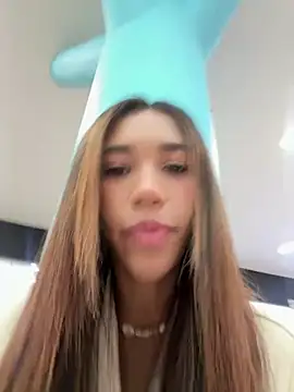 Snapshot of zoe_storm chatting on January 30, 2025, 7:37 pm zoe storm online show from January 30, 2025, 7:37 pm