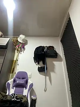 Snapshot of zoe_storm chatting on February 15, 2025, 1:42 am zoe storm online show from February 15, 2025, 1:42 am