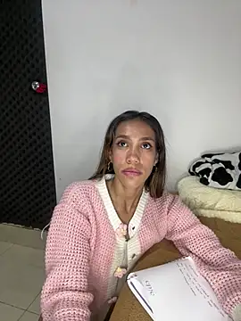 Snapshot of zoe_storm chatting on March 8, 2025, 3:50 am zoe storm online show from March 8, 2025, 3:50 am