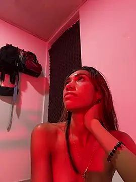 Snapshot of zoe_storm chatting on March 14, 2025, 3:59 am zoe storm online show from March 14, 2025, 3:59 am