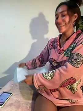 Snapshot of zoe_storm chatting on March 18, 2025, 10:58 pm zoe storm online show from March 18, 2025, 10:58 pm