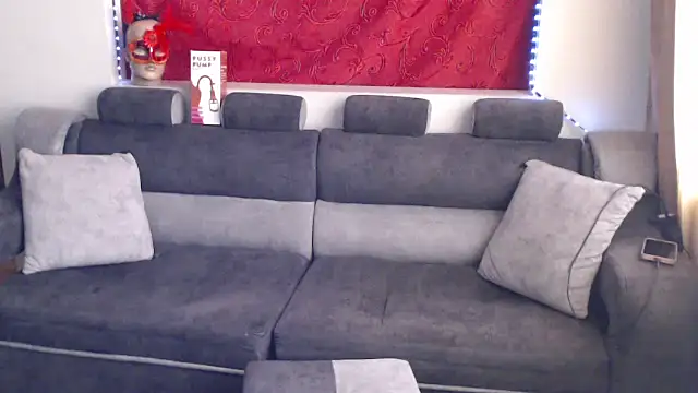 sachaclinford online show from September 18, 2025, 6:21 pm