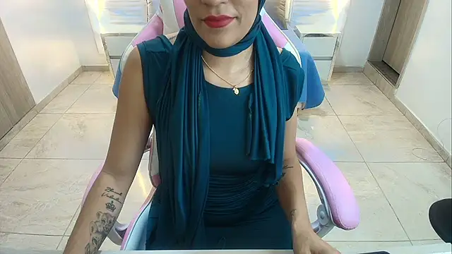 Zulema hamdi online show from February 4, 2025, 7:22 pm