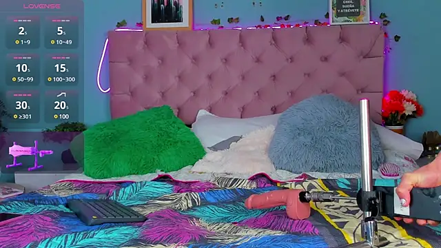 Snapshot of Samantha_Rolon chatting on January 25, 2025, 6:23 am Samantha Rolon online show from January 25, 2025, 6:23 am