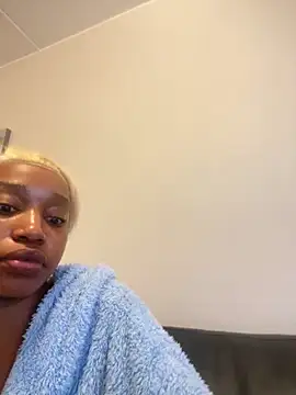 Go Meg online show from November 4, 2025, 3:27 am