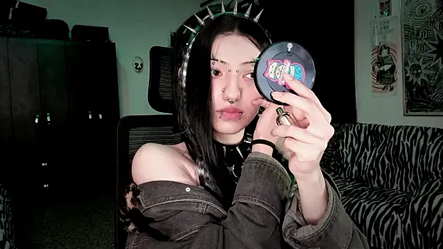 roxy toxic online show from February 25, 2026, 12:42 am