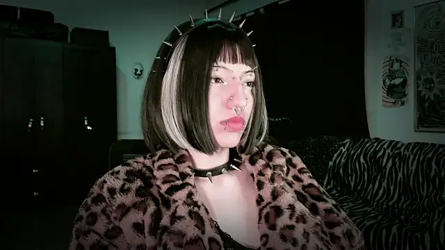 roxy toxic online show from May 14, 2026, 12:17 am