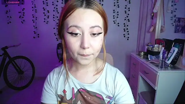 Snapshot of _codeline chatting on September 24, 2025, 3:54 am codeline online show from September 24, 2025, 3:54 am