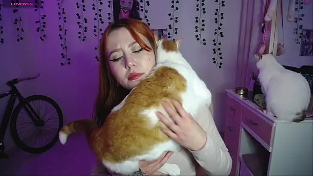 Snapshot of _codeline chatting on October 1, 2025, 6:41 am codeline online show from October 1, 2025, 6:41 am