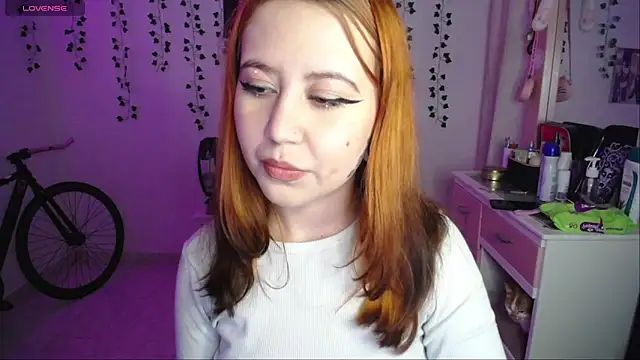 Snapshot of _codeline chatting on October 11, 2025, 12:54 am codeline online show from October 11, 2025, 12:54 am