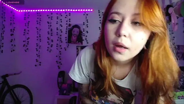 Snapshot of _codeline chatting on October 12, 2025, 5:39 am codeline online show from October 12, 2025, 5:39 am