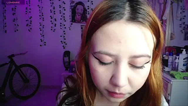 Snapshot of _codeline chatting on October 15, 2025, 11:05 pm codeline online show from October 15, 2025, 11:05 pm