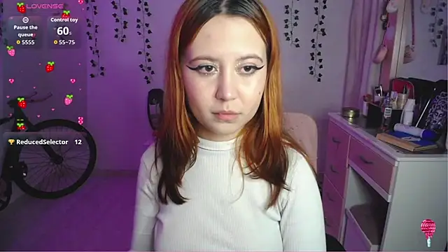 Snapshot of _codeline chatting on October 31, 2025, 4:46 am codeline online show from October 31, 2025, 4:46 am