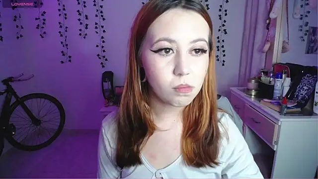 Snapshot of _codeline chatting on November 3, 2025, 3:08 am codeline online show from November 3, 2025, 3:08 am