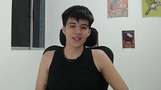 Snapshot of Dha_lia0 chatting on July 8, 2026, 3:33 am Dha lia0 online show from July 8, 2026, 3:33 am