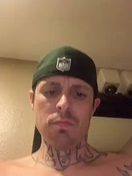 youngstud8823 online show from March 22, 2025, 3:20 pm