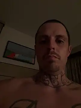 youngstud8823 online show from October 30, 2025, 7:54 am