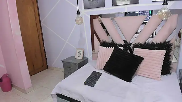 Snapshot of Gletty_noa chatting on March 22, 2025, 3:41 am Gletty noa online show from March 22, 2025, 3:41 am