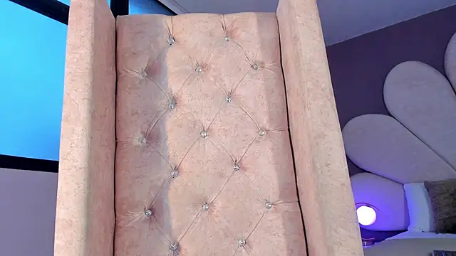 ValeriaOrtega online show from October 15, 2025, 11:43 am