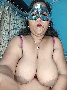 hevensex143 online show from July 18, 2026, 11:58 am