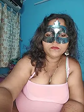 hevensex143 online show from July 25, 2026, 7:44 pm