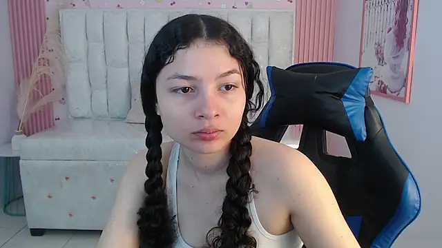 shalon diaz s online show from October 14, 2025, 1:23 pm