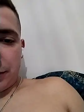 Pesos17 online show from September 28, 2025, 3:23 am