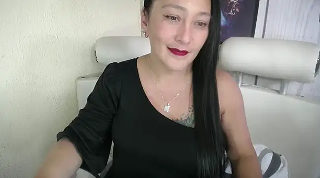 JULIANAWET69 online show from January 2, 2025, 6:56 pm