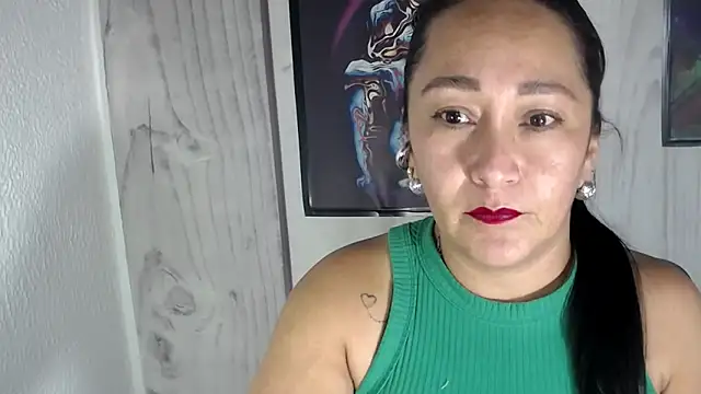 JULIANAWET69 online show from October 16, 2025, 12:55 am