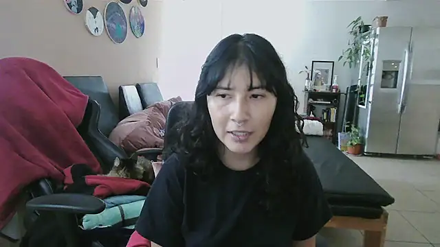 GinnyDelice online show from October 4, 2025, 10:41 pm