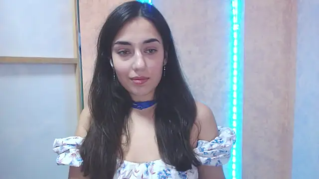 Lovelllyy online show from February 7, 2025, 11:23 am