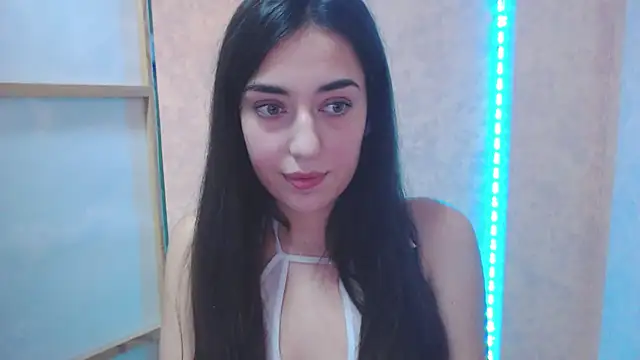 Lovelllyy online show from February 20, 2025, 9:44 am