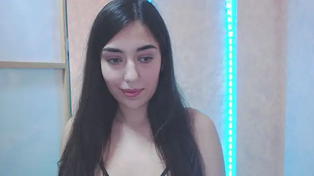 Lovelllyy online show from March 16, 2025, 1:38 pm
