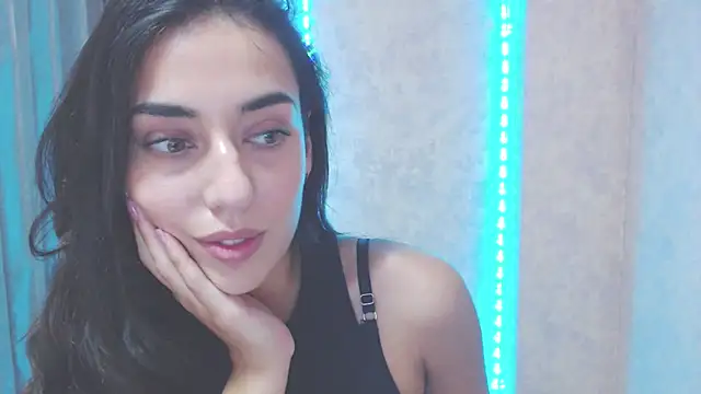 Lovelllyy online show from September 14, 2025, 10:14 am