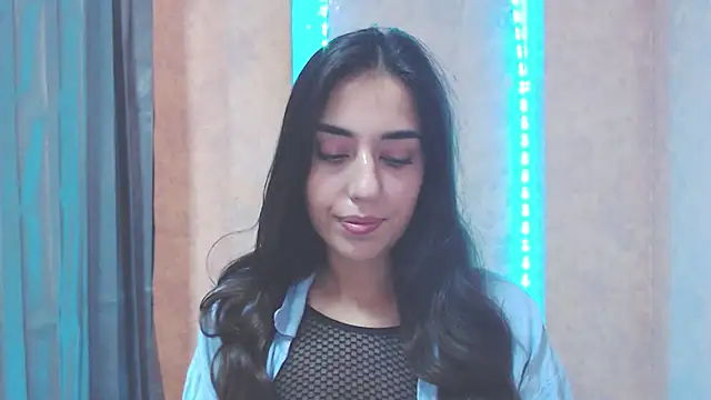 Lovelllyy online show from September 15, 2025, 10:15 am