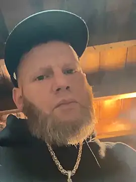 johnnybigcock83 online show from January 17, 2025, 11:51 pm