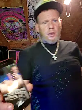 johnnybigcock83 online show from March 5, 2025, 2:36 am
