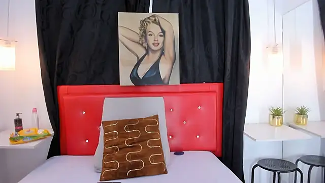 Ashley 7777 online show from February 3, 2025, 2:24 pm
